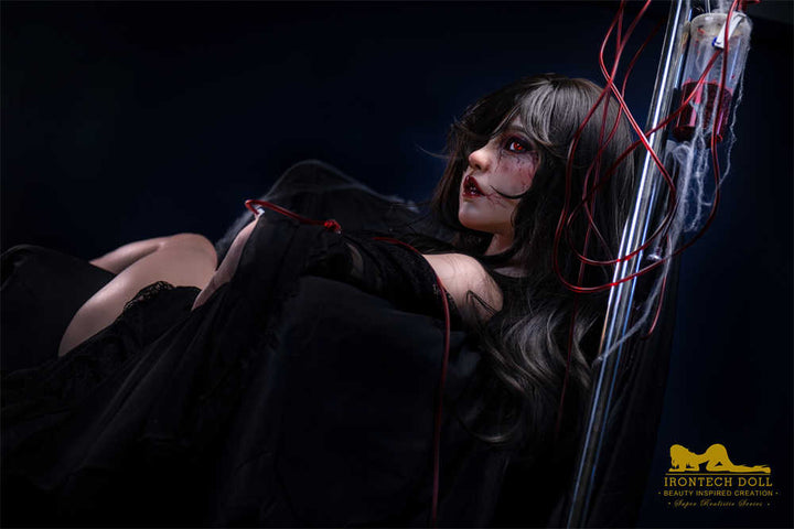 Poupée Irontech 167 cm Silicone - Halloween Eileen