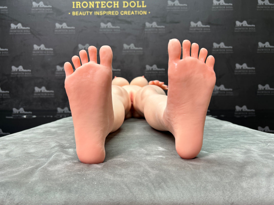 Irontech Wonder Dolly 165T Silicone - Yuna (USA)