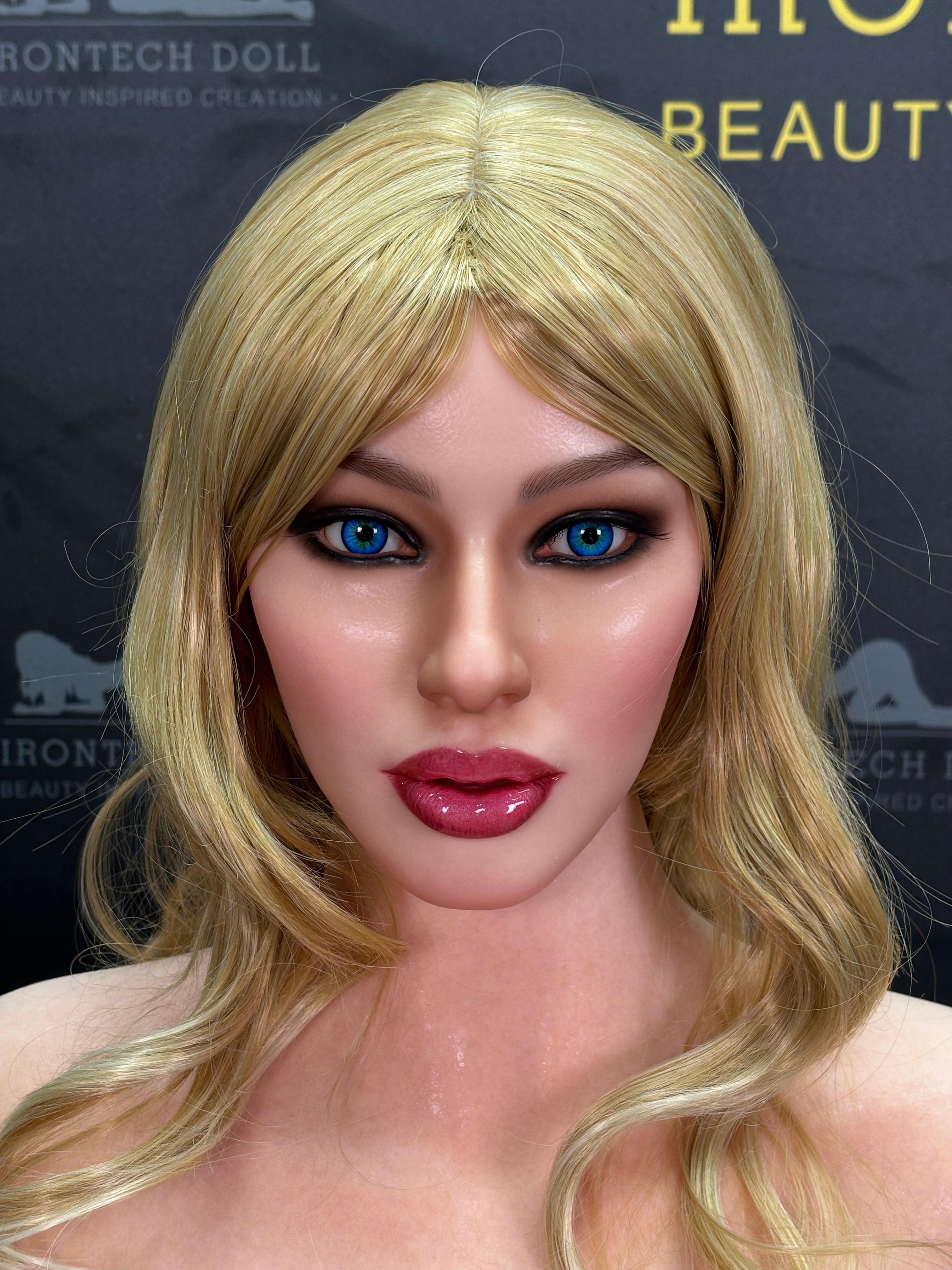 Irontech Doll 160 cm H Silicone - Alanna (USA)