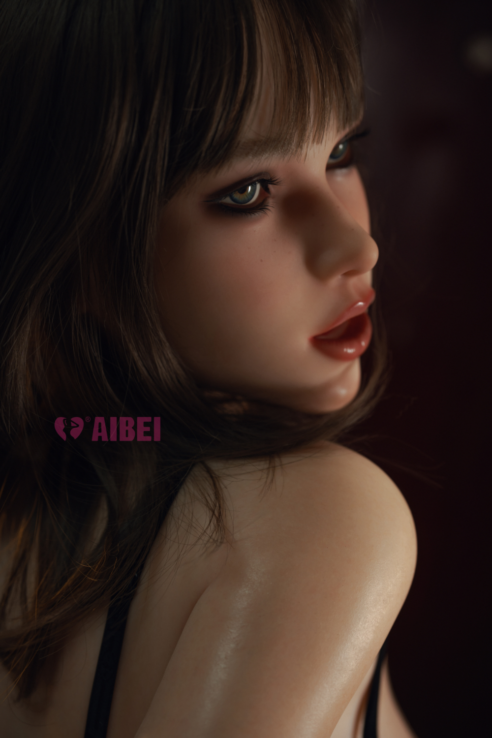 Aibei Doll 158 cm F Silicone – Aria V2 with shoulder-length brown hair, realistic facial details, and soft lighting highlighting her lifelike silicone skin.