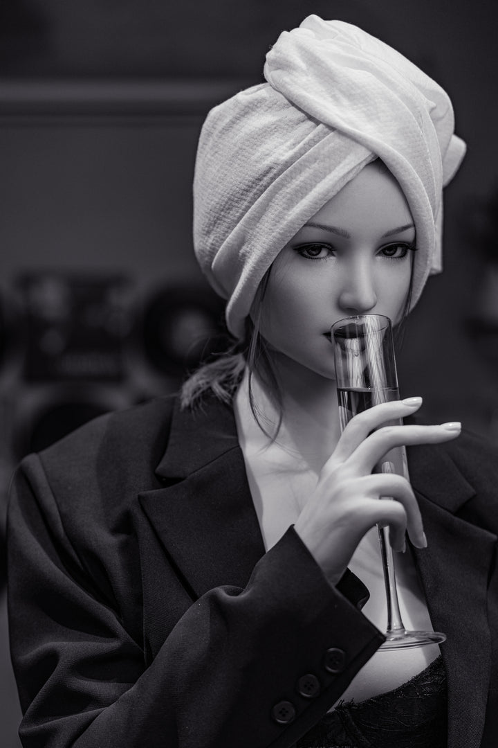 Zelex Doll Inspiration 175 cm E Silicone - Jennifer (Movable Jaws)