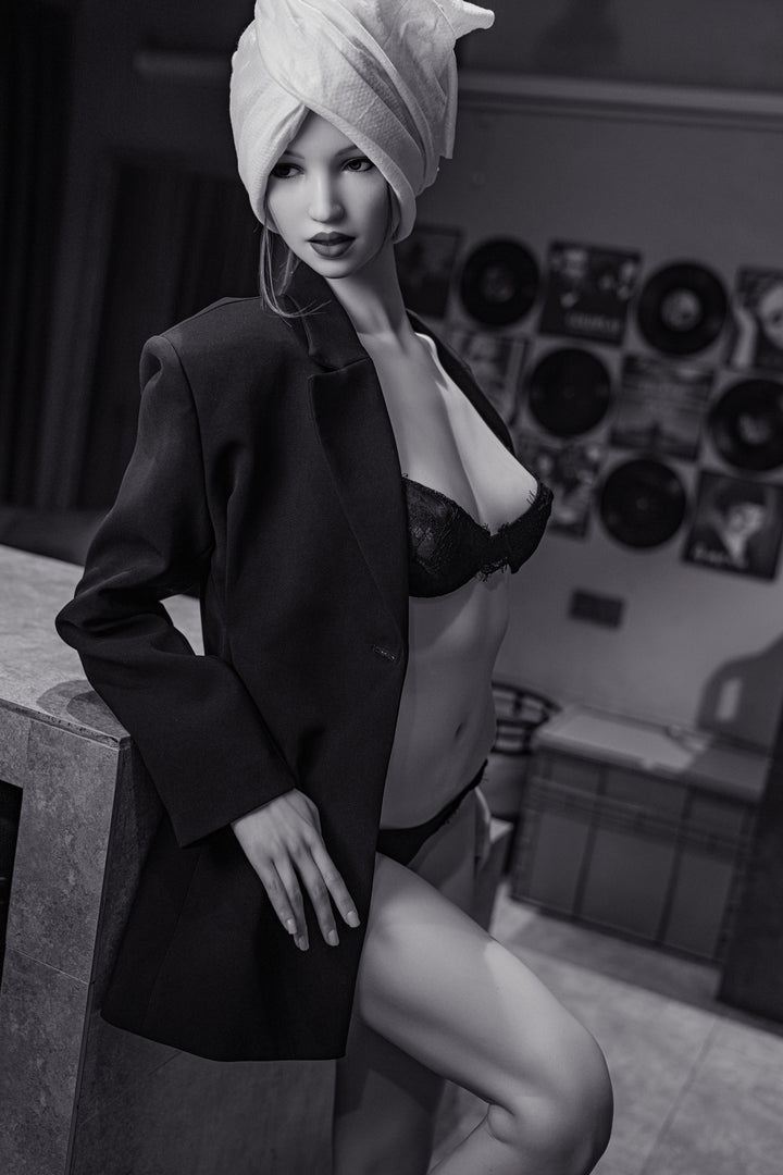 Zelex Doll Inspiration 175 cm E Silicone - Jennifer (Movable Jaws)