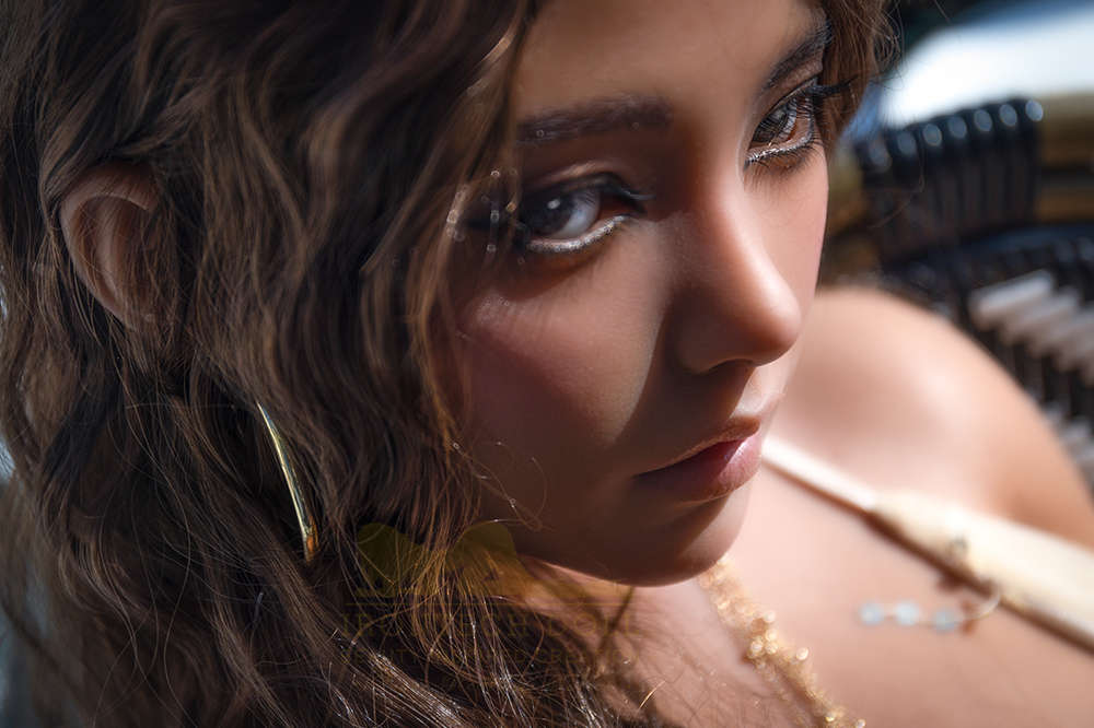 Poupée Irontech 164cm G Silicone - Eileen