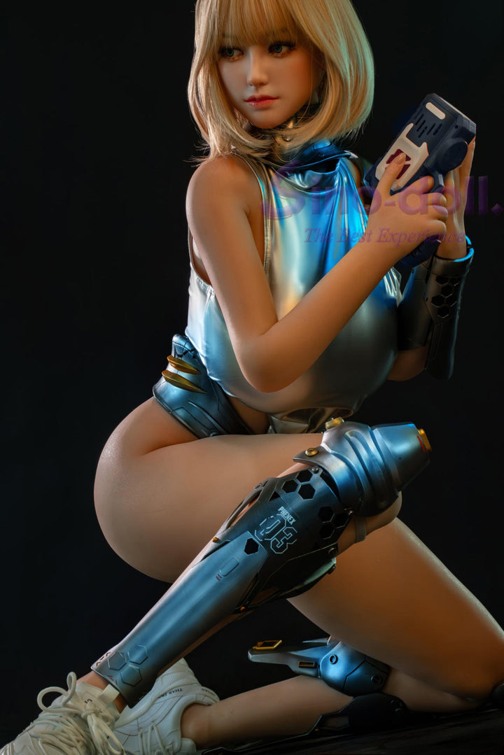 Sino Doll Pro Soft Max 167 cm G Platinum Silicone - Linchun (R+S Effect) in futuristic outfit holding a weapon.