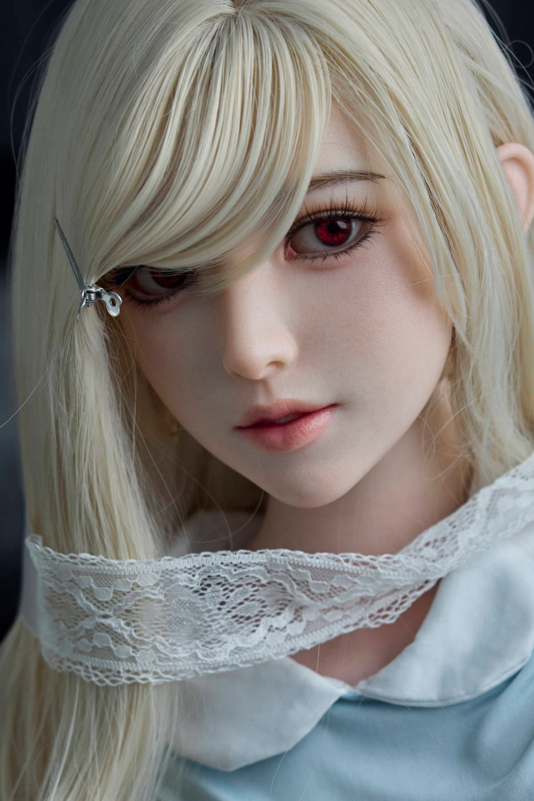 Starpery 151 cm B - Chuye – close-up portrait with soft blonde hair and a lace collar