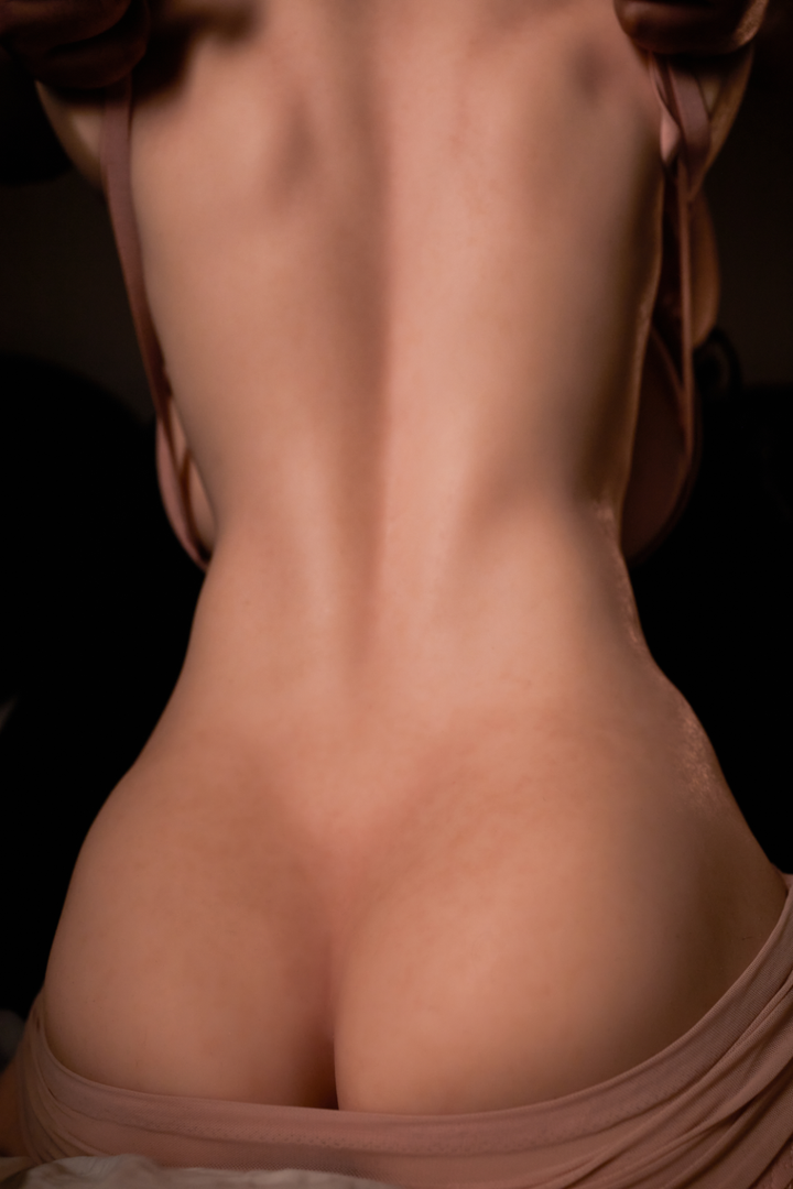 CLIMAX DOLL - ULW 663# Silicone Torso - Livia